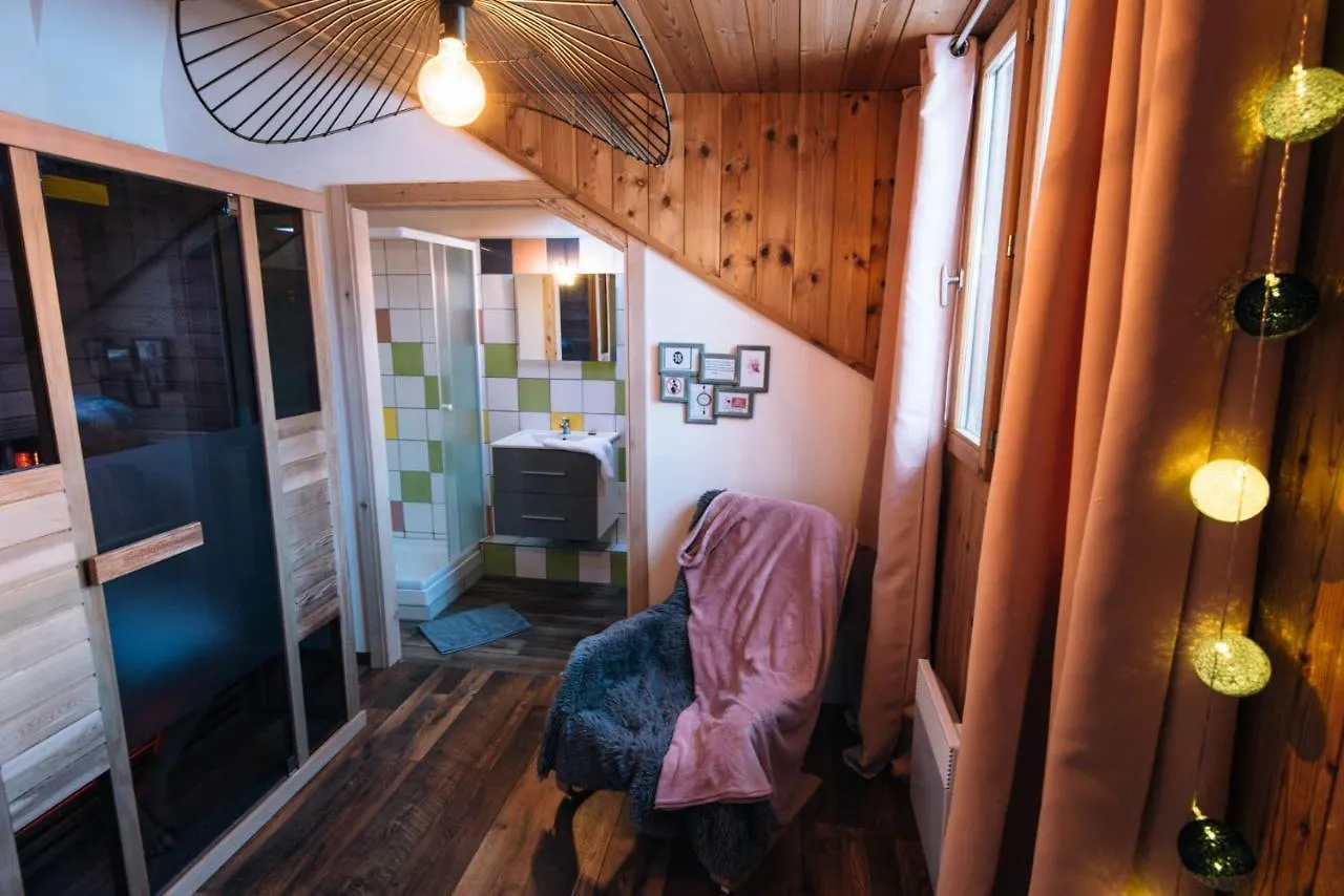 Chalet de Lanza Abriès 2*,  Francia