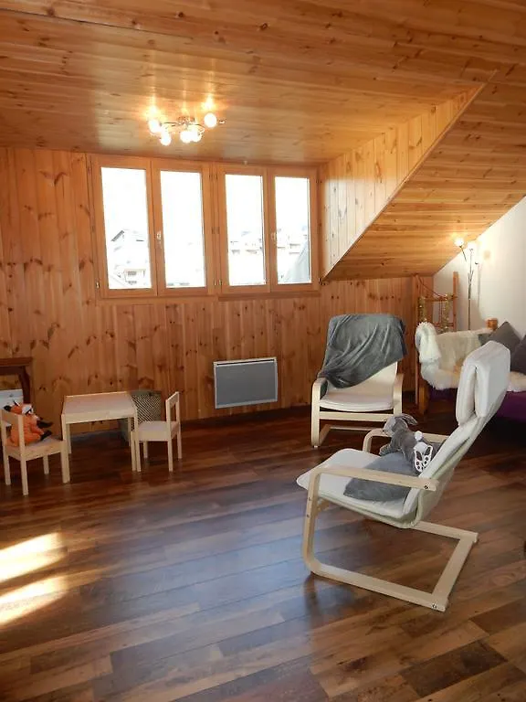 Chalet de Lanza Abriès 2*,  Francia